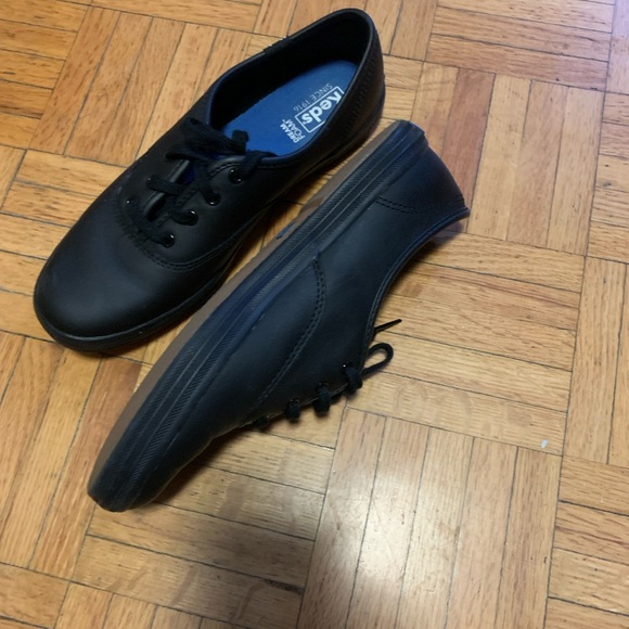 Black LeatherLike Keds size 7.5 - Picture 3 of 5